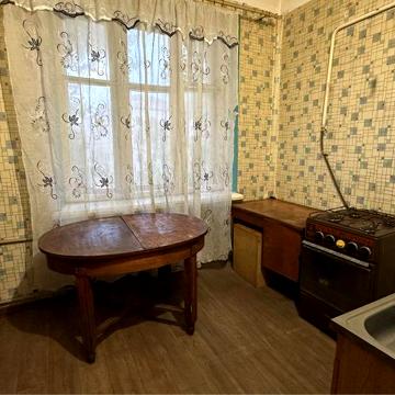 1кімнатна квартира на Червоній (Є-відновлення)