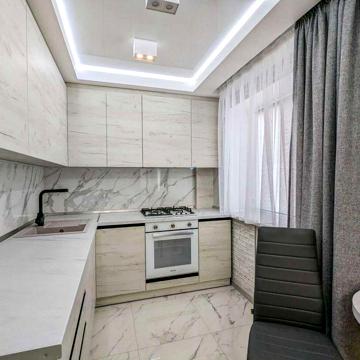 Продаж 2-х к. кв. з ЄРОРЕМОНТОМ, Соборний буд 144, 4 поверх.