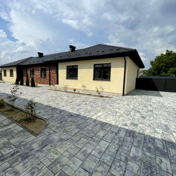 Продаж котеджу Минай