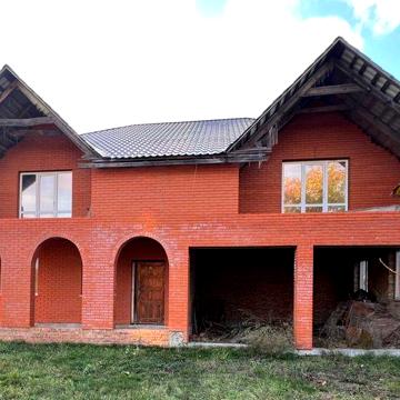 Продаж 5 кім будинку в Баришівці 250м2 в гарному районі - є відеоогяд!