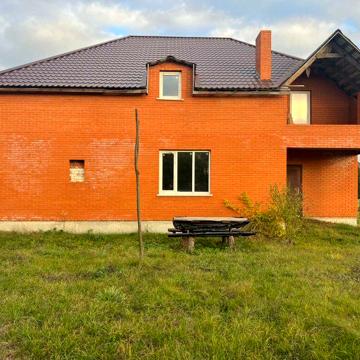 Продаж 5 кім будинку в Баришівці 250м2 в гарному районі - є відеоогяд!