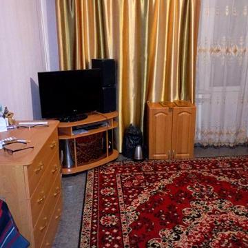 Продам 1 кімн.квартиру в Камянському, або обміняю ЖК Район военкомату.