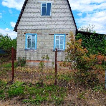 Продам дачний будинок із земельною ділянкою на «Світанку« («Рассвет«).