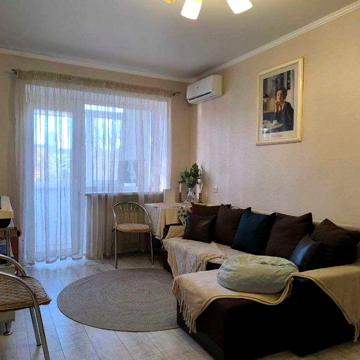 Продам 2-х комн. кв. возле парка Победы seg-01