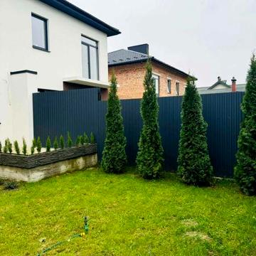 Продаж 4 кімнатного котеджу в центрі Рудне з ремонтом