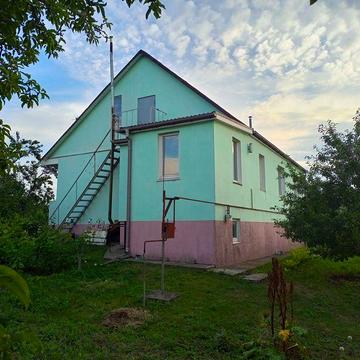Продам будинок з видом на р.Дніпро.