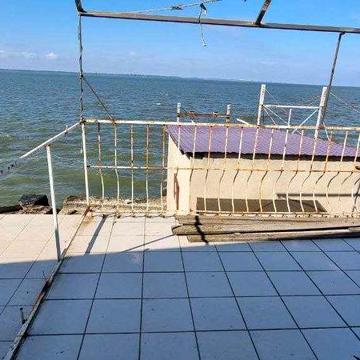 Продам  дачу в первой линии лимана со своим пирсом