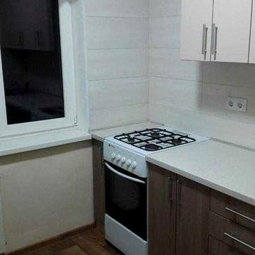 Продам 1 комнатную квартиру возле метро Армейская