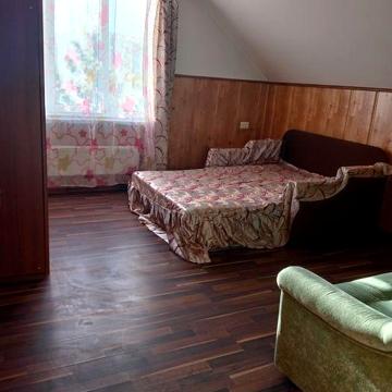 Здам будинок для чоловіків