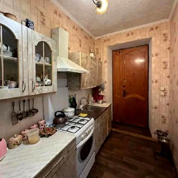 Продаж 3к Квартира Торгова вулиця