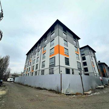 У готовому будинку студію у Голосіївському районі З ДОКУМЕНТАМИ