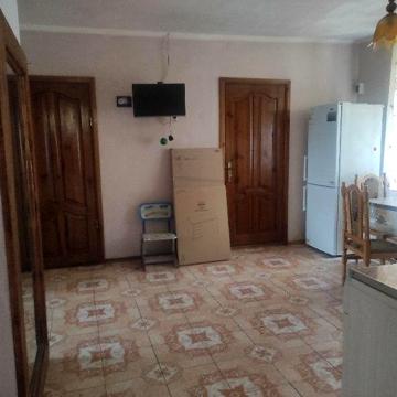 Продам будинок в м Мерефа у лісі.