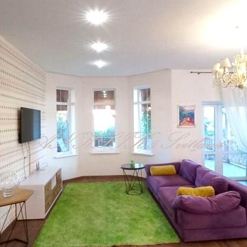 Довгострокова оренда 6к Дім Лесі Українки вулиця