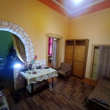 ПРОДАЖ великої (40 кв.м) 1 кімнатної КВАРТИРИ у ЦЕНТРІ,є підвал, гараж
