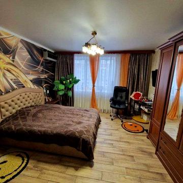 3 кімнатна квартира, вул. Дніпровська