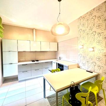 Продам 6к квартиру Центр Университет ул. Мироносицкая 15