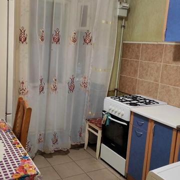 Продажа 2к квартира Космонавтів вулиця
