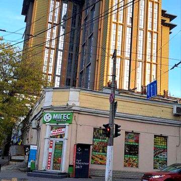 Продам 2 комнатную квартиру в центре города Одесса ! Парк Шевченко ! ЖК Башня Чкалов