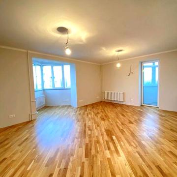 Простора та світла квартира біля м. Лівобережна. Нестайка, 6