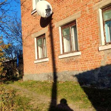 Продам квартиру в м. Погребище. Разом з квартирою продається два гараж