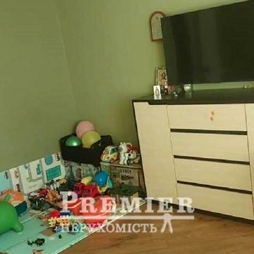 Продаж 3к Квартира Добровольського проспект