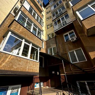Продаж 2к квартири з частковим  ремонтом ЖК Петропавлівська Мрія