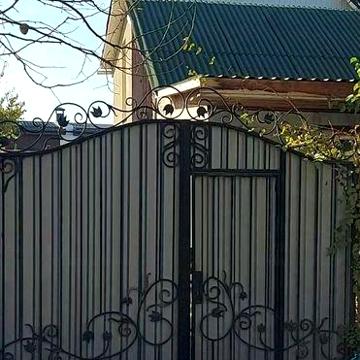 Частина Будинку під ремонт на розі Можайського та Надпільної