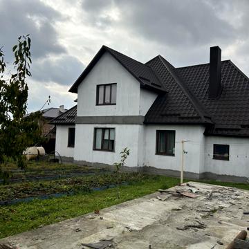 Світанкова вул., 10