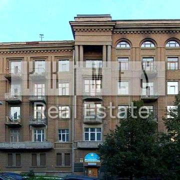 Продаж 3кім. квартири з авторським ремонтом, м.Золоті Ворота, Сталінка