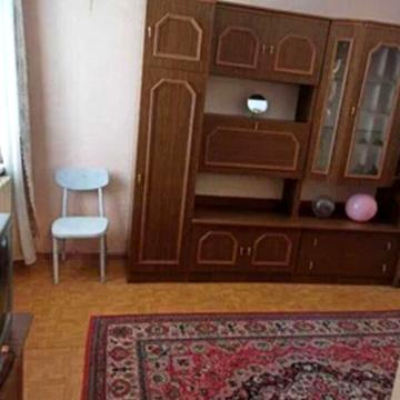 Довгострокова оренда 1к Квартира Андрія Покровського (Наваринська) вулиця