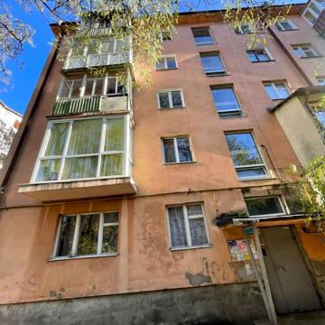 Української Перемоги вул., 27