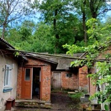 Продається будинок у с. Серединці