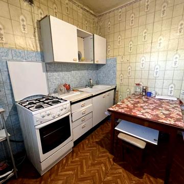 Сдам 2к квартиру метро Бот. Сад, Научная.