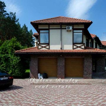 с. Кременище. Прекрасна садиба для сімї в оточенні лісу з басейном