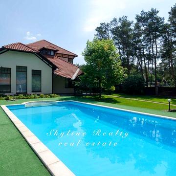 с. Кременище. Прекрасна садиба для сімї в оточенні лісу з басейном