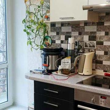 Продам 2к с шикарным видом на озеро!