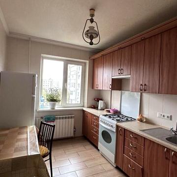 Продаж 3к Квартира вул. Чорних Запорожців
