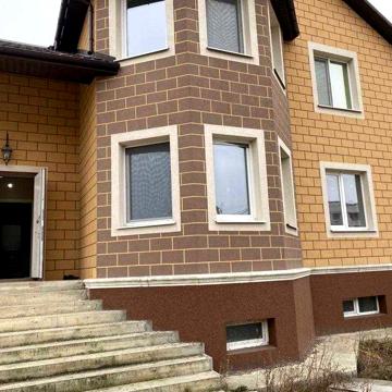 Классный, новый дом в Совиньоне