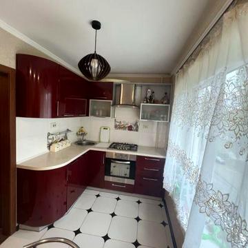 Продам 1 комнатную квартиру Бородинский Ладожская