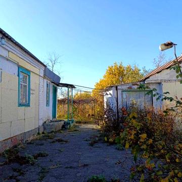 Продам будинок в АНД районі (Східний пров., поруч АТБ, Довгиш)