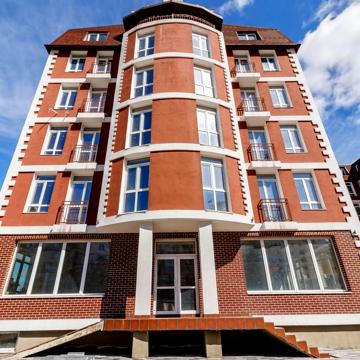 Дмитра Луценка, 2г