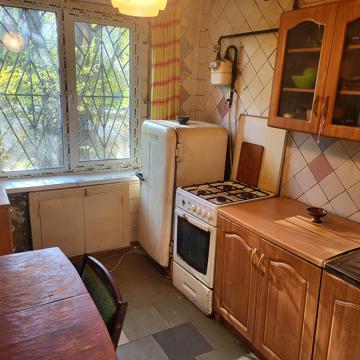 Михайла Драгоманова вул. (Димитрова), 52
