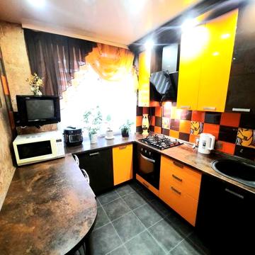 Продам 2к квартиру з ремонтом на вул.СКД