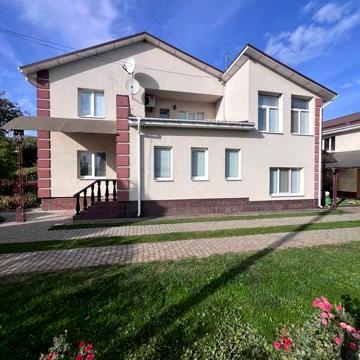 Продаж шикарного будинку в м. Городище