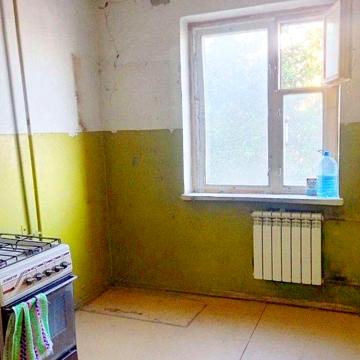 Продам двухкоманатную квартиру. 3/9Полтавская.
