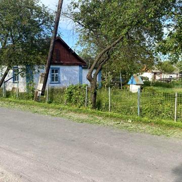 Продам будинок з ділянкою