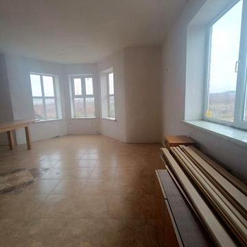 Продається добротний будинок майже готовий до проживання