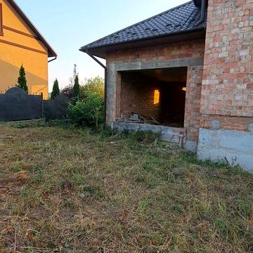 Продаж 5к Дім Гуцульська вулиця