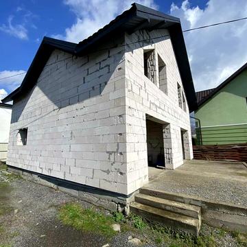 Профспілкова вул., 12б