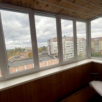 Продаж 2х кім квартири Незалежності , є - програми